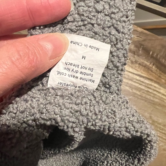 Dog fleece, Eddie Bauer jacket medium - Picture 7 of 14